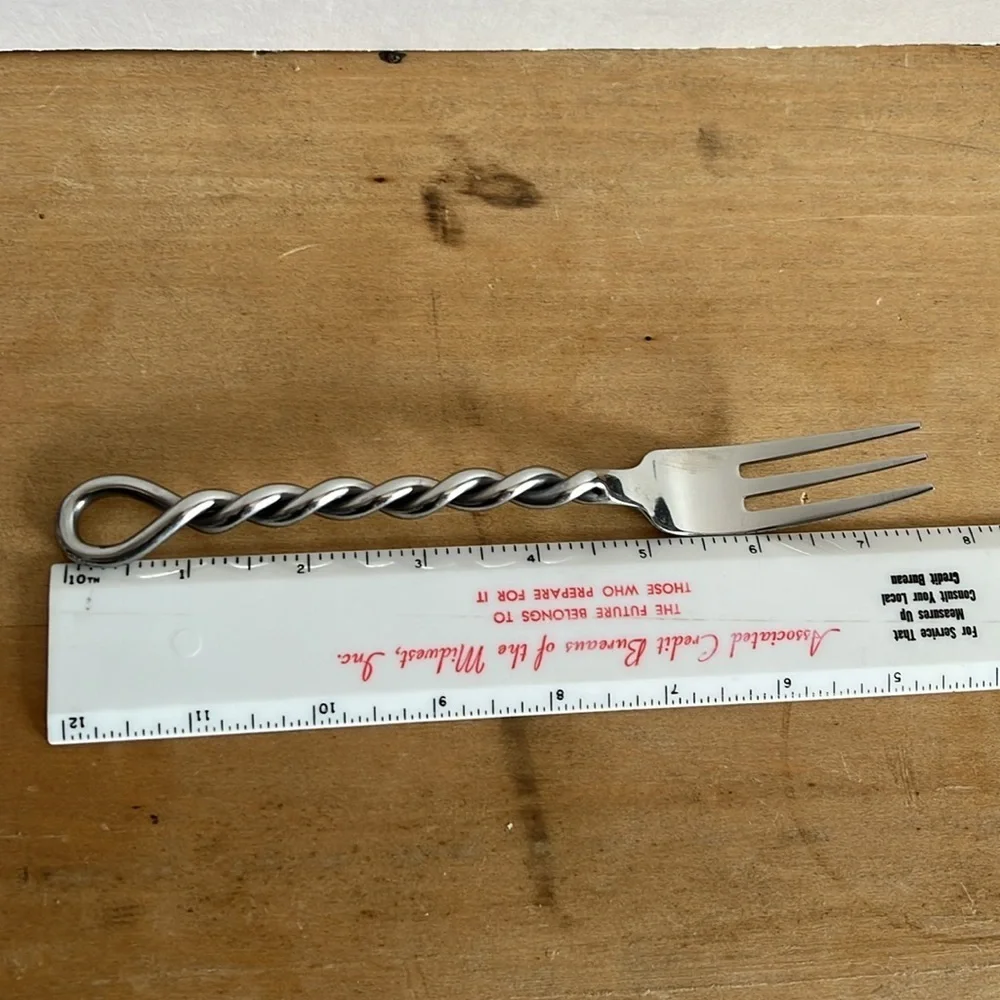 Gourmet Settings (GS) Silver Braid 18/10 Stainless Steel Flatware